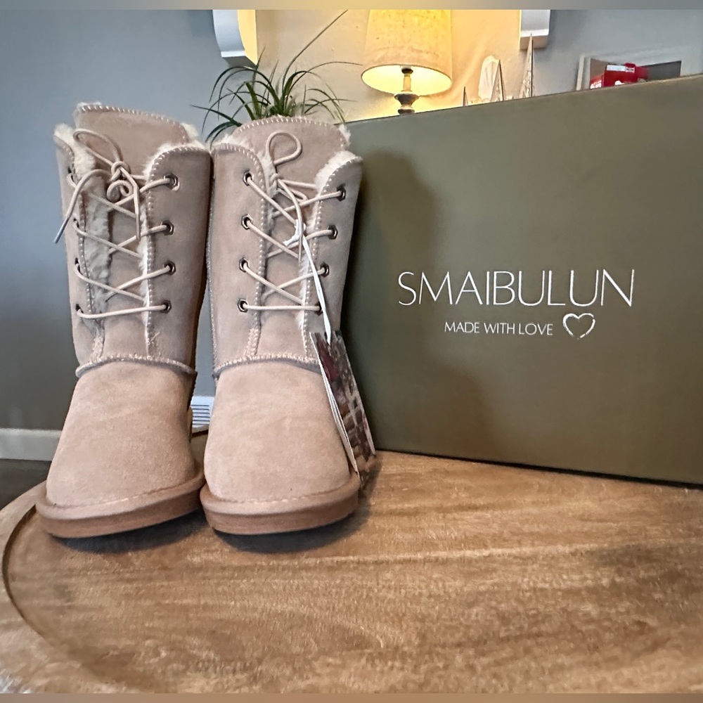 Smaibulun by UGG boots